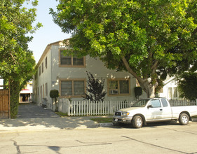 1226 N Ogden Dr in West Hollywood, CA - Building Photo - Building Photo