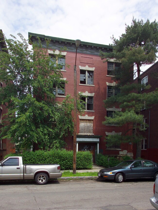 12 Sheldon St in Springfield, MA - Foto de edificio - Building Photo