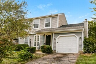 6208 Glencairn Cir in Galloway, OH - Building Photo - Building Photo