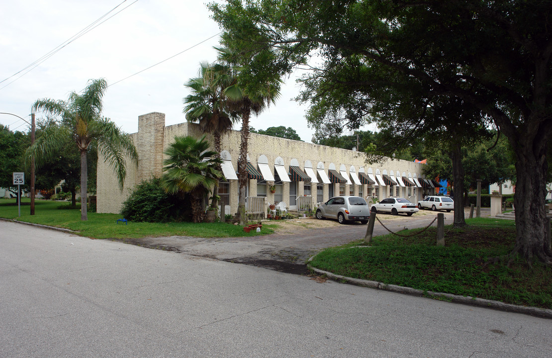 2800 1st St N in St. Petersburg, FL - Foto de edificio