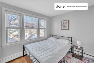 Room in Shared 4 bed/2 bath home in Cambridge, MA - Building Photo