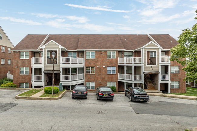 Towne Estates in Wilmington, DE - Building Photo - Building Photo