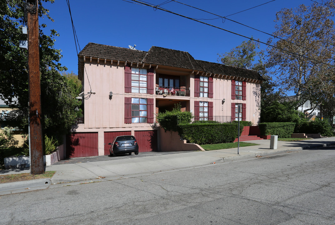 729 Raleigh St in Glendale, CA - Foto de edificio