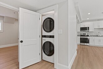 54 Balmoral St, Unit 2 in Andover, MA - Building Photo - Building Photo