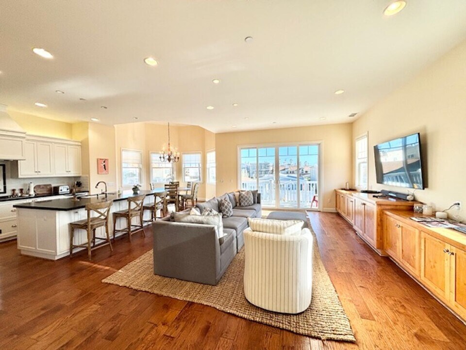 117 Glendale Ave in Oxnard, CA - Building Photo