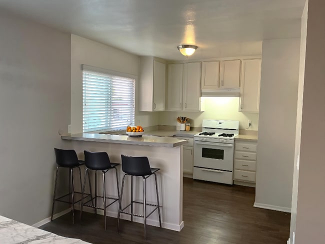 860 N Kathleen Ln in Orange, CA - Building Photo - Building Photo