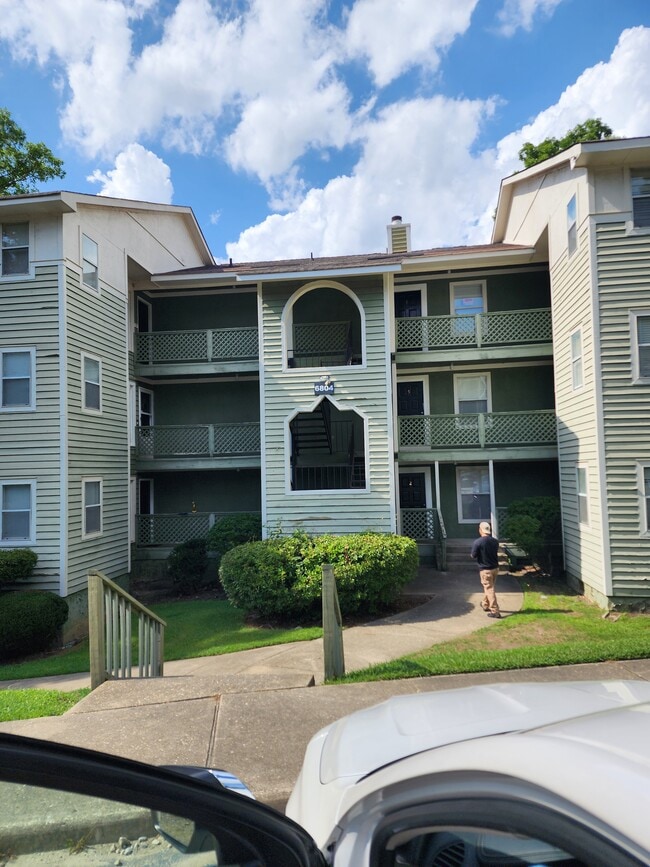 property at 6804 Willowbrook Dr