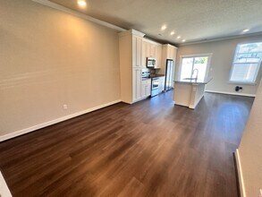 307 Sikeston Ln in Chesapeake, VA - Building Photo - Building Photo