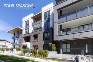 19577-65B 65B Ave in Surrey, BC - Building Photo