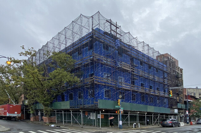 103 Lee Ave in Brooklyn, NY - Building Photo - Primary Photo