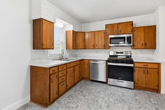 5826 Telegraph Rd in St. Louis, MO - Building Photo - Building Photo