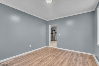 537 Scotland Rd in Orange, NJ - Building Photo - Building Photo