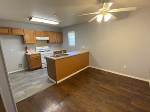222 E 13th St in Fayetteville, AR - Building Photo - Building Photo