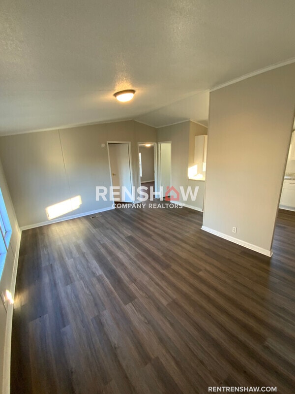 122 N West St in Rutherford, TN - Building Photo - Building Photo