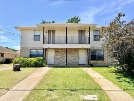 3311 Fallmeadow St in Denton, TX - Building Photo