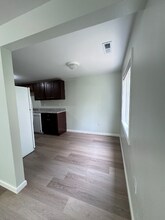 247 E Main St-Unit -C in Norwalk, OH - Building Photo - Building Photo