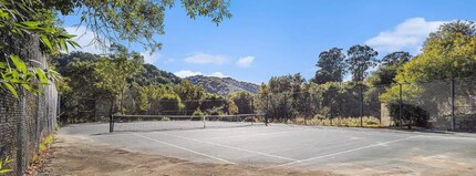 7595 Canyon Meadows Cir-Unit -7595-B in Pleasanton, CA - Building Photo - Building Photo