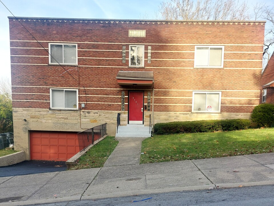 3731 Dunkirk St in Cincinnati, OH - Building Photo