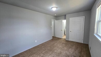 2105 Hunter St in Cinnaminson, NJ - Building Photo - Building Photo