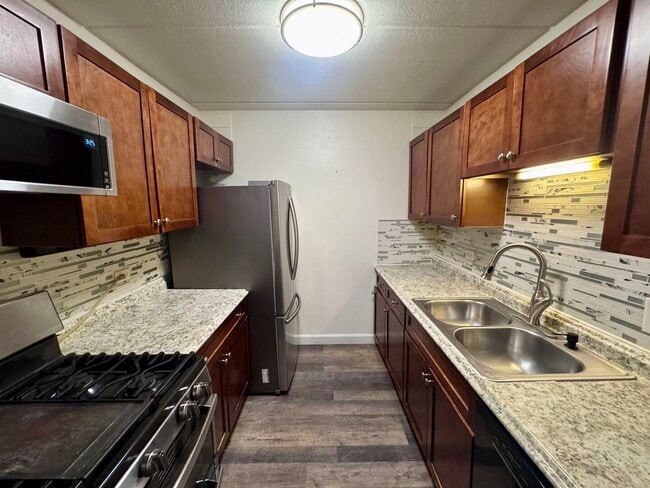 270 Shorewood Dr in Glendale Heights, IL - Building Photo - Building Photo