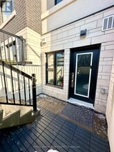 1137 Cooke Blvd. in Burlington, ON - Building Photo - Building Photo