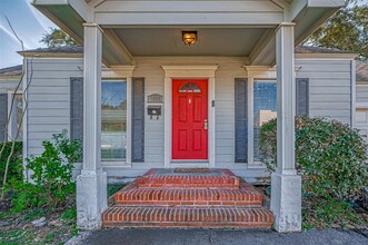 235 W 30th St in Houston, TX - Building Photo - Building Photo