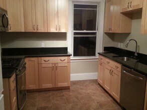 86 Glenwood Rd, Unit Apt2 in Somerville, MA - Foto de edificio - Building Photo