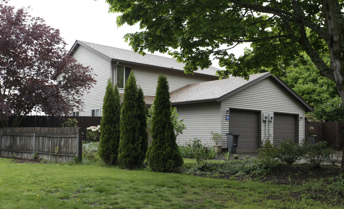 600 SE 131st Ct in Vancouver, WA - Foto de edificio