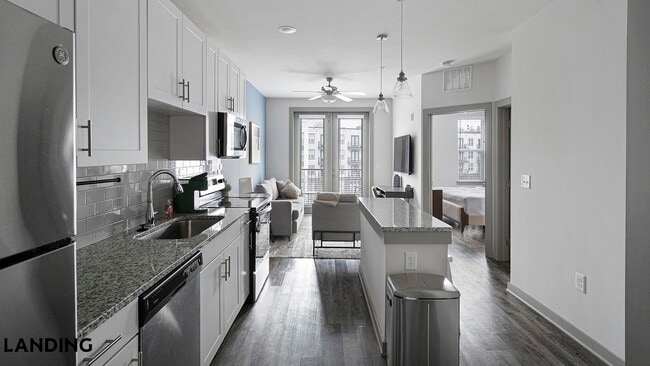 2165 Nolensville Pk in Nashville, TN - Foto de edificio - Building Photo