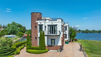 42183 Kouza Ct in Belleville, MI - Foto de edificio - Building Photo