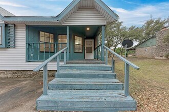 1501 Buchanan Dr in Burnet, TX - Building Photo - Building Photo