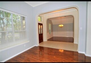 1030 Walnut Pointe in League City, TX - Foto de edificio - Building Photo