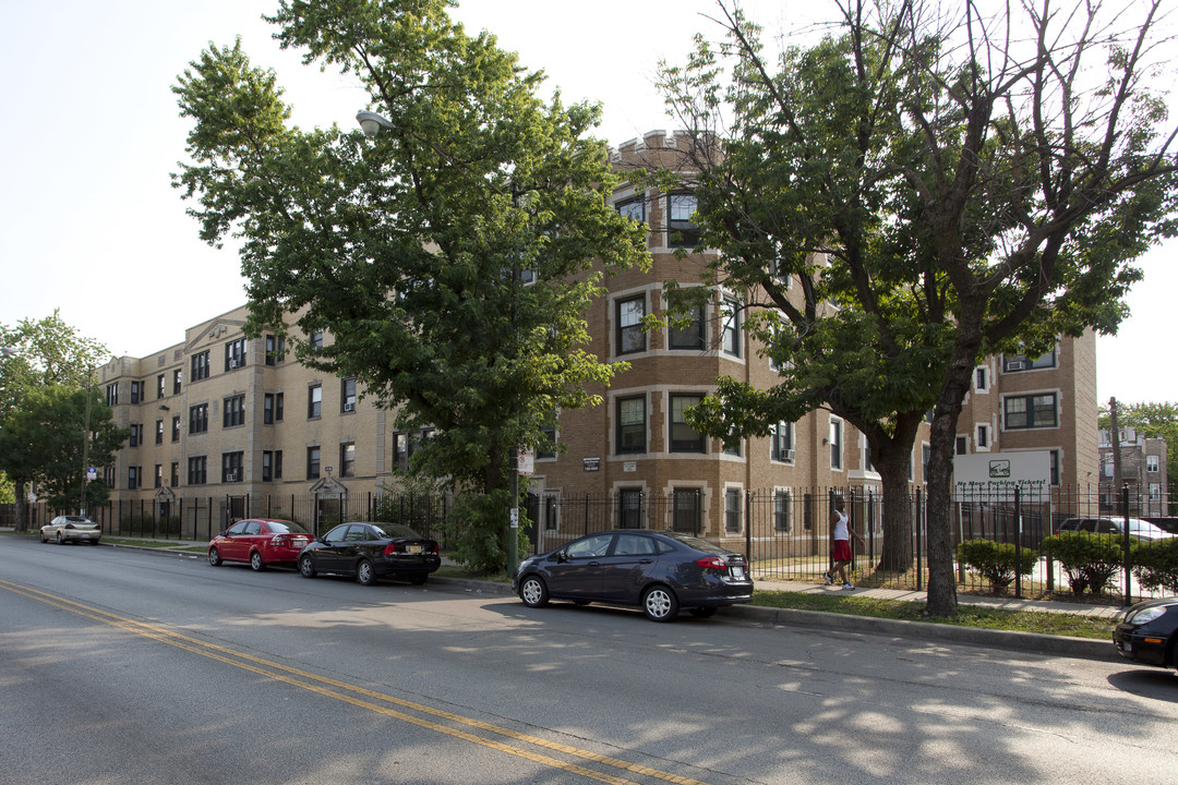 51 N Central Ave in Chicago, IL - Building Photo