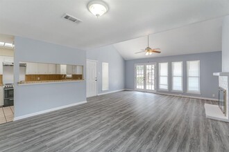 4132 Boone Rd in Houston, TX - Building Photo - Building Photo