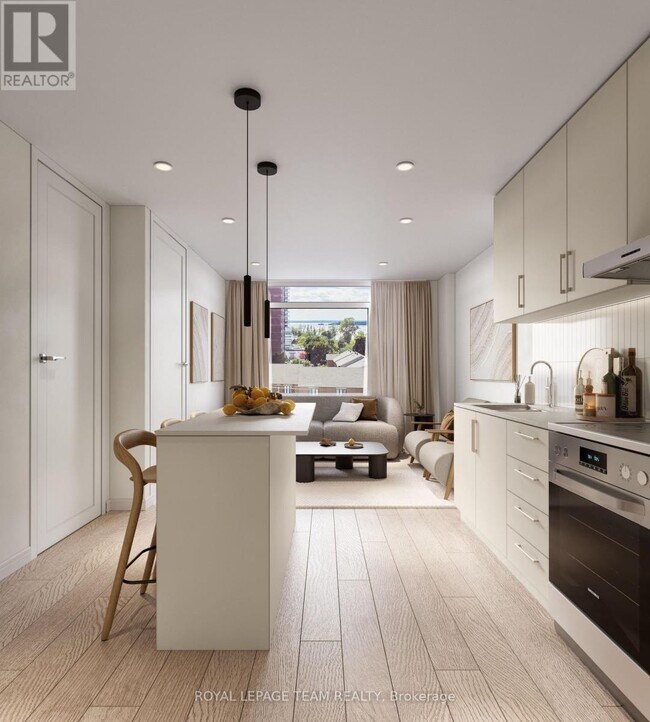 398 Roosevelt Ave in Ottawa, ON - Building Photo - Building Photo