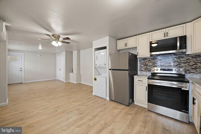 42 S 19th St in Philadelphia, PA - Building Photo - Building Photo