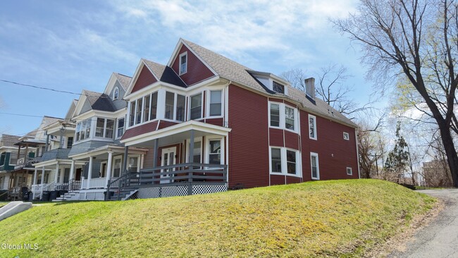 property at 664 Myrtle Ave