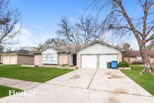4118 Pinebridge Ln in Spring, TX - Building Photo