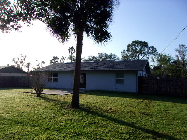 519 64th Ave Dr E in Bradenton, FL - Building Photo - Building Photo