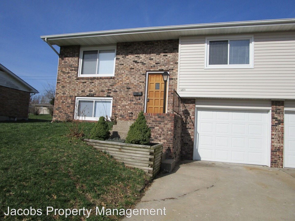 1801-1803 Garden Dr in Columbia, MO - Building Photo