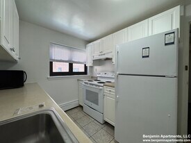 50 Harvard Ave, Unit 4 in Brookline, MA - Building Photo