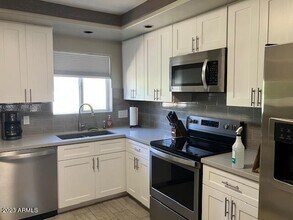 1450 E Bethany Home Rd in Phoenix, AZ - Building Photo - Building Photo