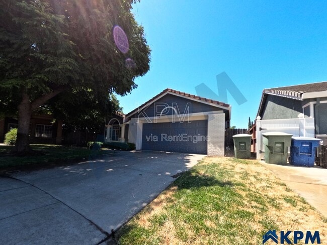 663 Stoneridge Ct in Lathrop, CA - Building Photo - Building Photo