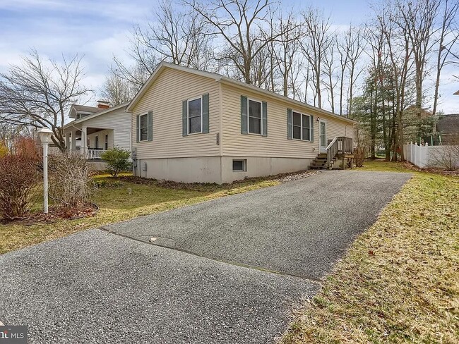 288 Ghaner Dr