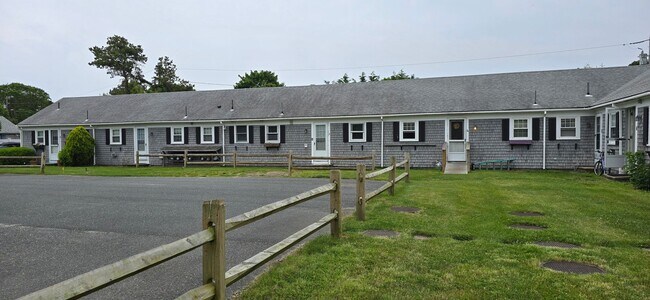 191 Sea St in Dennis, MA - Building Photo - Building Photo