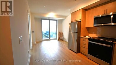 2545 Simcoe St N in Oshawa, ON - Building Photo - Building Photo