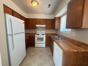 405 Bonfoy Ave in Colorado Springs, CO - Building Photo - Building Photo