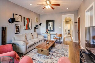 1506 W Thome Ave in Chicago, IL - Building Photo