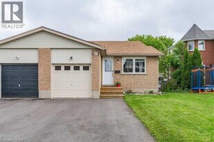 41 Ridgeway Crescent in Kitchener, ON - Building Photo