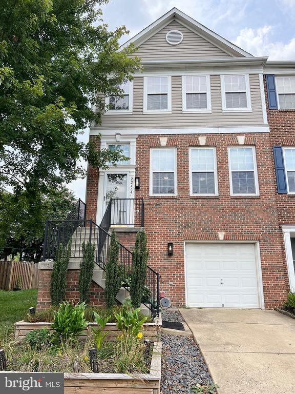 property at 22464 Maison Carree Square